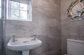 Penally Manor - Luxurious Manor House