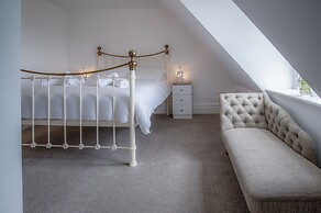 Penally Manor - Luxurious Manor House