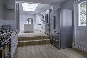 Penally Manor - Luxurious Manor House