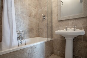 Penally Manor - Luxurious Manor House