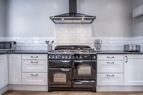 Penally Manor - Luxurious Manor House