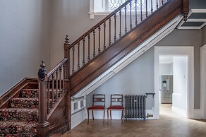 Penally Manor - Luxurious Manor House