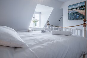 Penally Manor - Luxurious Manor House