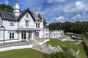 Penally Manor - Luxurious Manor House