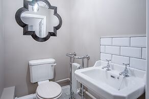 Penally Manor - Luxurious Manor House