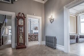 Penally Manor - Luxurious Manor House