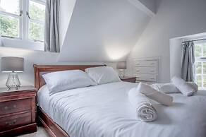 Penally Manor - Luxurious Manor House