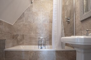 Penally Manor - Luxurious Manor House