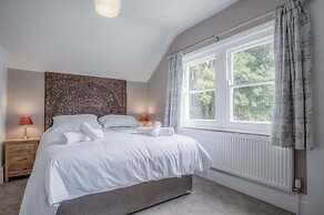 Penally Manor - Luxurious Manor House