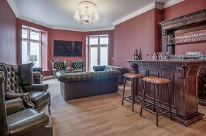 Penally Manor - Luxurious Manor House