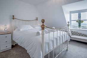 Penally Manor - Luxurious Manor House