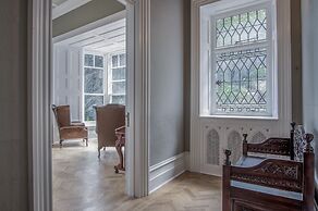 Penally Manor - Luxurious Manor House