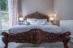 Penally Manor - Luxurious Manor House