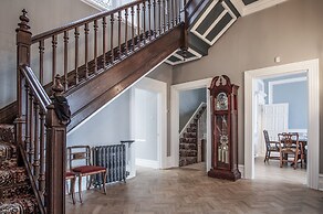 Penally Manor - Luxurious Manor House