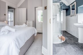 Penally Manor - Luxurious Manor House