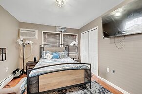 Modern Cozy 3br Home Just 10 Mins From Jfk! 3 Bedroom Residence by Red