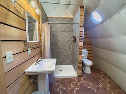 Elk River Hotel & Cafe