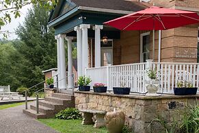 Elk River Hotel & Cafe