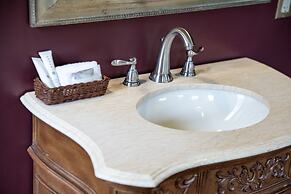 Elk River Hotel & Cafe