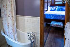 Elk River Hotel & Cafe