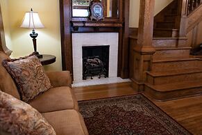 Elk River Hotel & Cafe