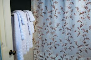 Elk River Hotel & Cafe