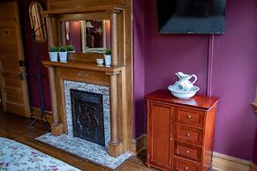 Elk River Hotel & Cafe