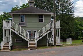 Elk River Hotel & Cafe