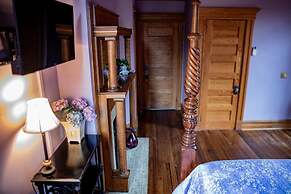 Elk River Hotel & Cafe