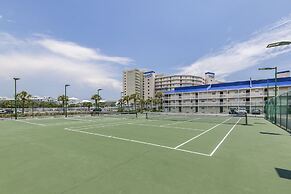 Seaside Beach & Racquet Condos