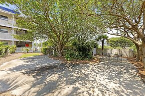 Seaside Beach & Racquet Condos