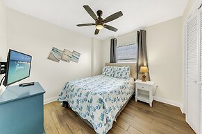 Seaside Beach & Racquet Condos