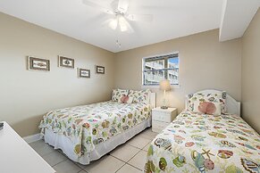 Seaside Beach & Racquet Condos