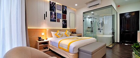 HANZ Friday Premium Hotel