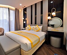 HANZ Friday Premium Hotel