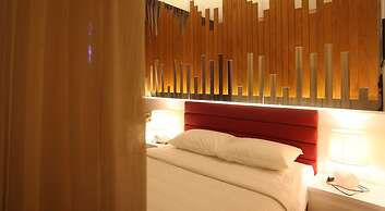 HANZ Friday Royal Hotel