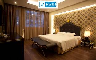 HANZ Friday Royal Hotel