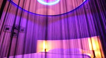 HANZ Friday Royal Hotel