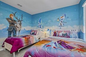 6 Bed 4 Bath Solterra Beautiful Home! 6 Bedroom Villa by RedAwning