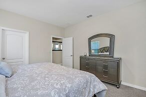 6 Bed 4 Bath Solterra Beautiful Home! 6 Bedroom Villa by RedAwning