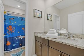 6 Bed 4 Bath Solterra Beautiful Home! 6 Bedroom Villa by RedAwning