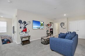 6 Bed 4 Bath Solterra Beautiful Home! 6 Bedroom Villa by RedAwning