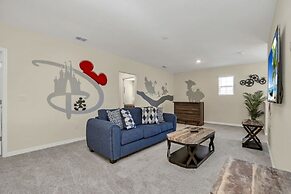 6 Bed 4 Bath Solterra Beautiful Home! 6 Bedroom Villa by RedAwning