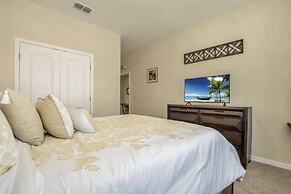 6 Bed 4 Bath Solterra Beautiful Home! 6 Bedroom Villa by RedAwning