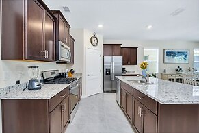 6 Bed 4 Bath Solterra Beautiful Home! 6 Bedroom Villa by RedAwning