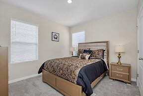 6 Bed 4 Bath Solterra Beautiful Home! 6 Bedroom Villa by RedAwning