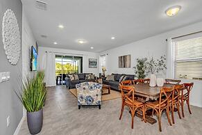 Luxury Home 7 Bedrooms Near Disney! 7 Villa by RedAwning