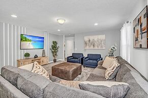 Luxury Home 7 Bedrooms Near Disney! 7 Villa by RedAwning