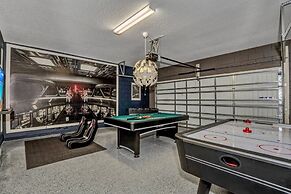 Luxury Home 7 Bedrooms Near Disney! 7 Villa by RedAwning