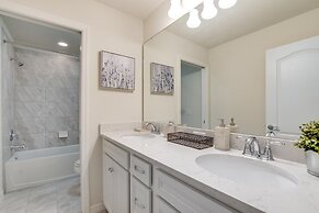 Luxury Home 7 Bedrooms Near Disney! 7 Villa by RedAwning